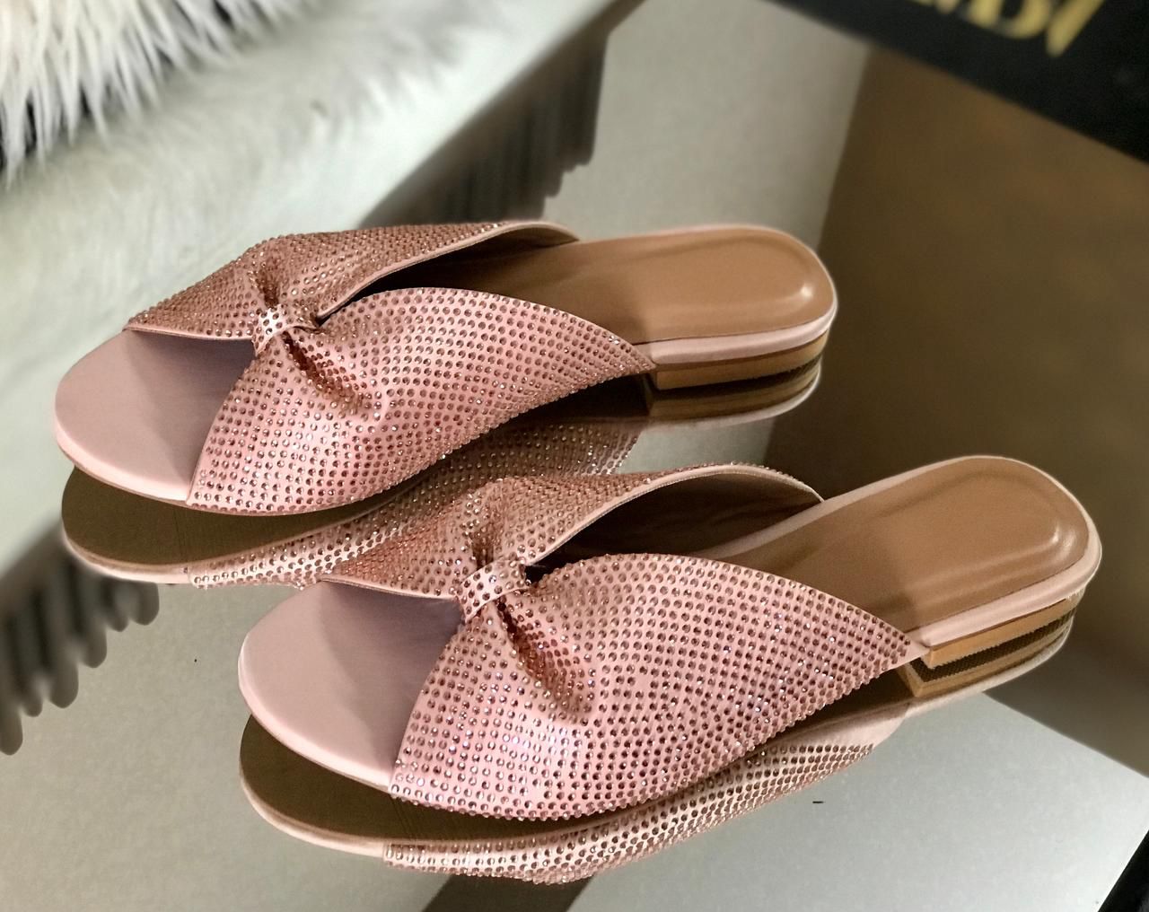 Zara diamond flate