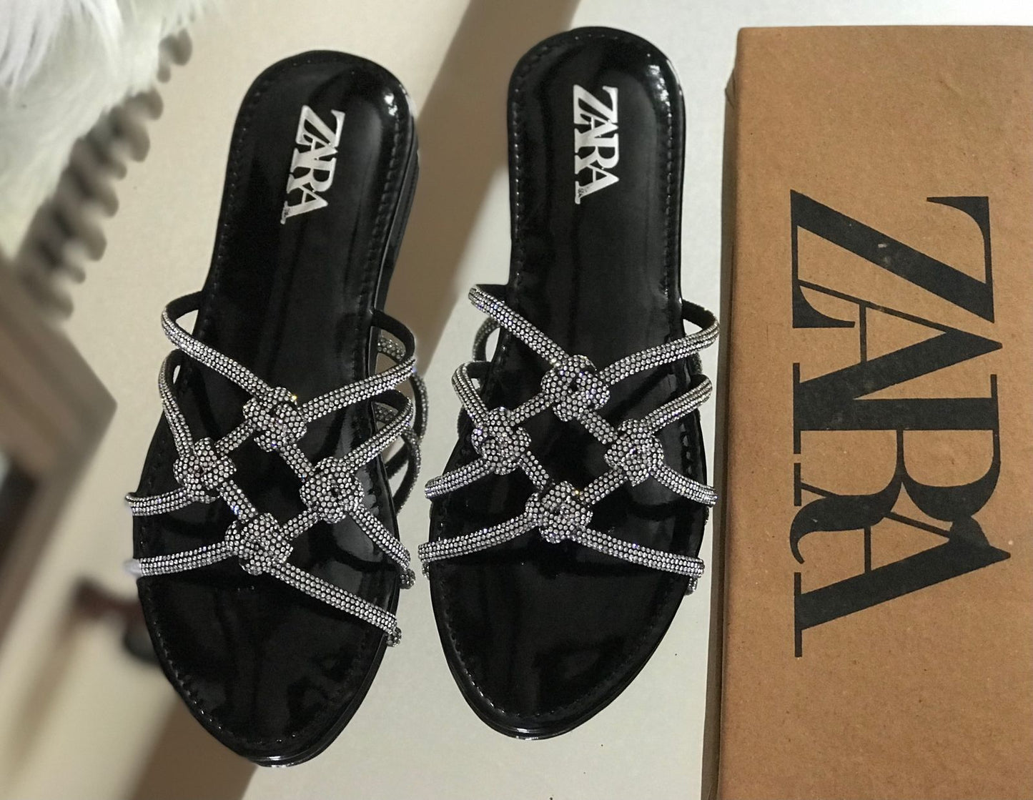 Zara Onyx Slipper